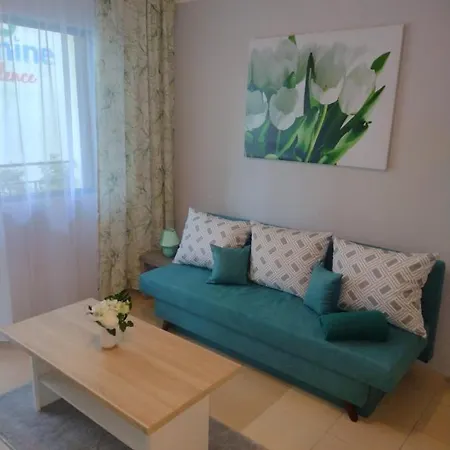 Jasmine Club Private Family Studio With Pool View Apartament