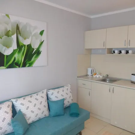 Jasmine Club Private Family Studio With Pool View Apartament *